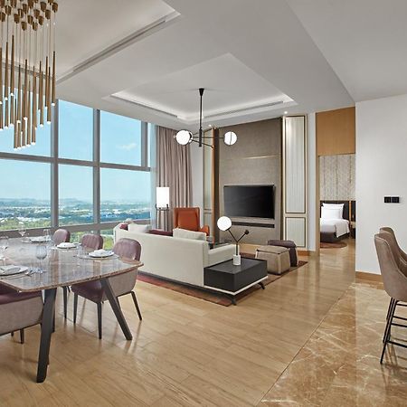 Swissotel Clark Philippines Clark Field Zewnętrze zdjęcie