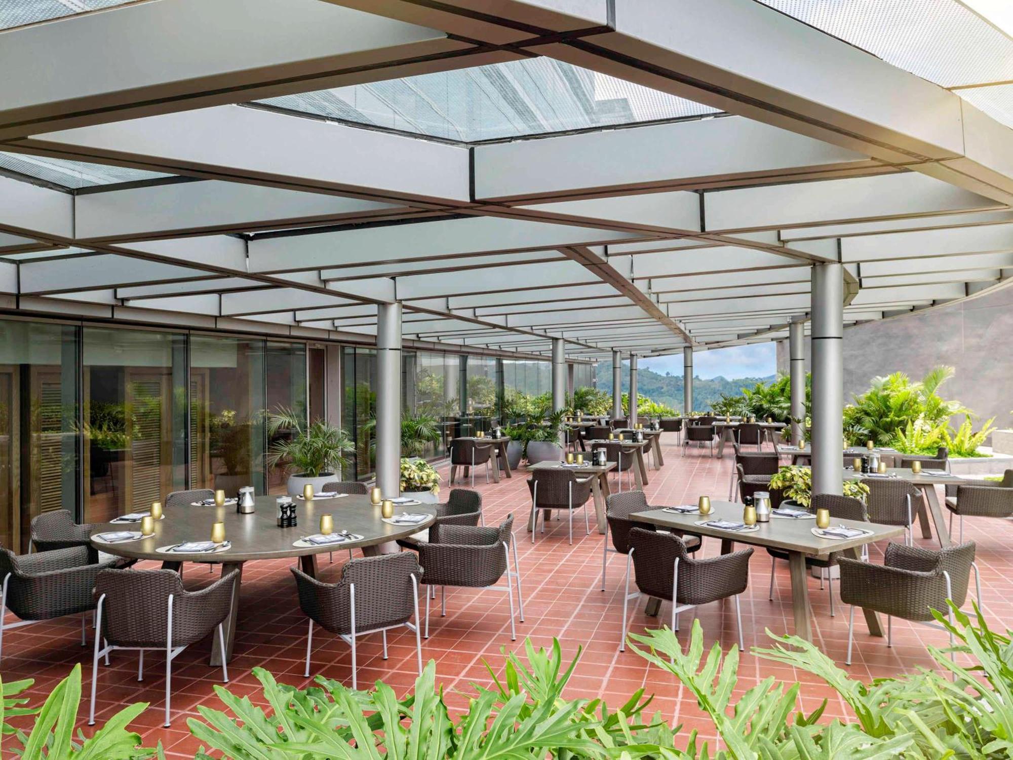 Swissotel Clark Philippines Clark Field Zewnętrze zdjęcie